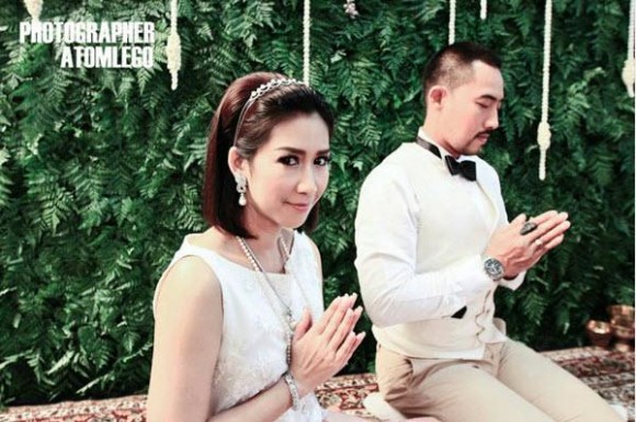 ป๊อก ปิยธิดา ตั๊ก นภัสกร รับพระราชทานน้ำสังข์ แต่งงาน งานแต่งงาน ฤกษ์วิวาห์ พิธีมงคลสมรส ฉลองมงคลสมรส พิธีหมั้น