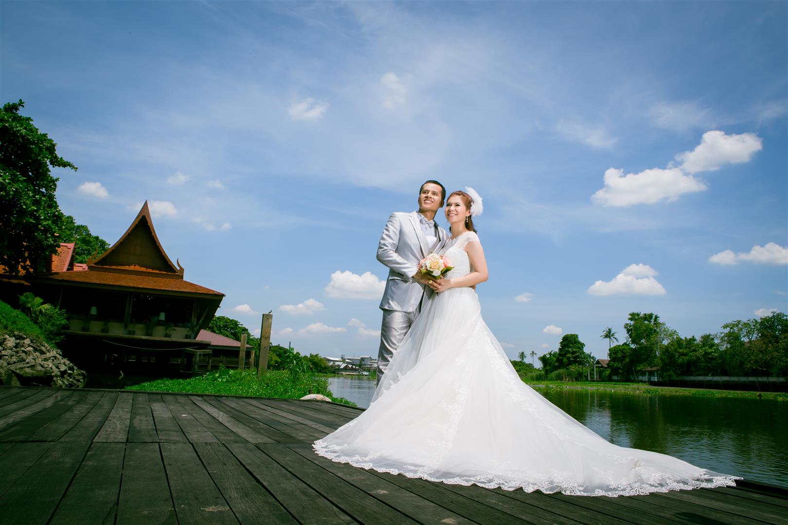 ถ่ายรูปแต่งงาน ราคาถูก รูปถ่ายแต่งงาน สตูดิโอถ่ายภาพ สาย4 เช่าอุปกรณ์จัดงานแต่ง,จัดงานแต่ง,props งานแต่ง,ตกแต่งงานแต่ง,ฉากถ่ายรูปงานแต่ง,ซุ้มดอกไม้ บริการ ถ่ายภาพพรีเวดดิ้ง /แต่งหน้า/ทำผม /เช่าชุดแต่งงาน/ชุดไทย/ชุดหมั้น/ชุดสูท/จัดงานแต่งแบบครบวงจร/เช่าอุปกรณ์งานแต่งงาน/ช่างภาพแต่งงาน สาย4